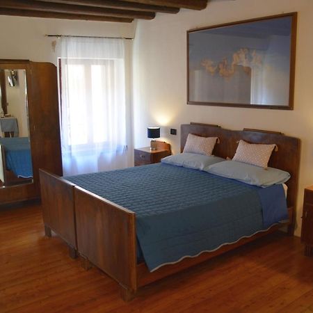 Ferienwohnung Accogliente Locale Con Terrazzo In Centro Storico Vittorio Veneto Exterior foto